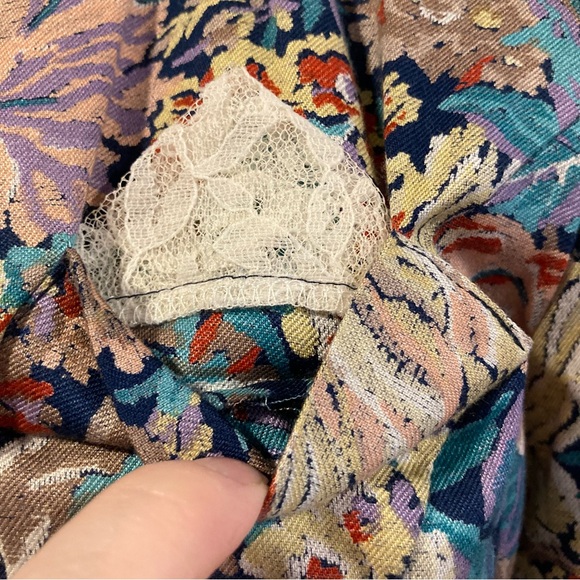 Vintage Late 80s/Early 90s Floral Cropped Women’s Short Sleeved Jacket Medium - Picture 11 of 13